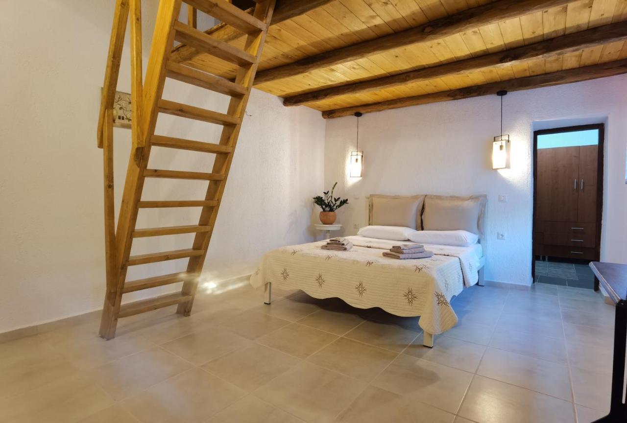 Villa Elaion Thea-Nies Sourpi Exterior foto